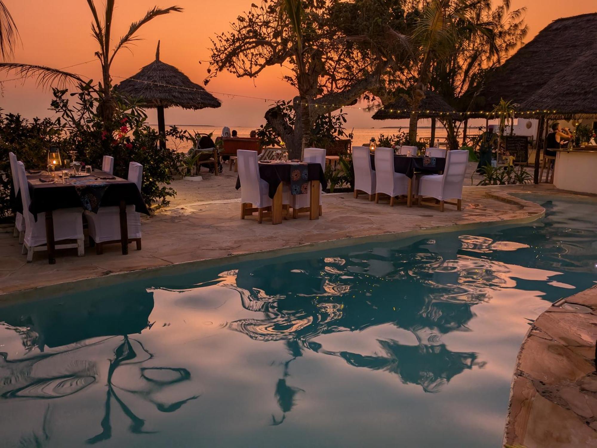 Lala Land Lodge Kizimkazi Exterior photo